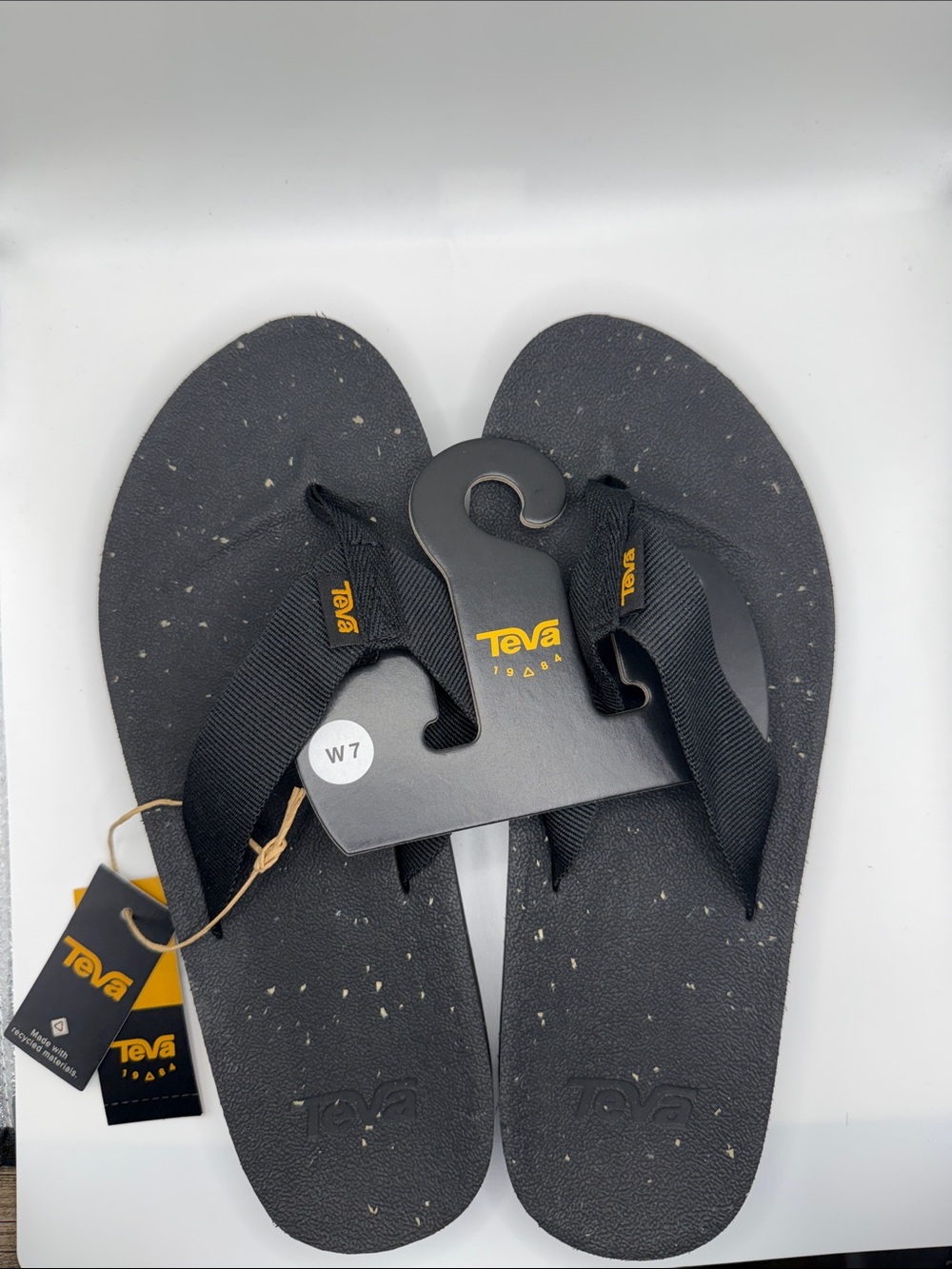 Teva Black Reflip Flip Flops New - Picture 2 of 4